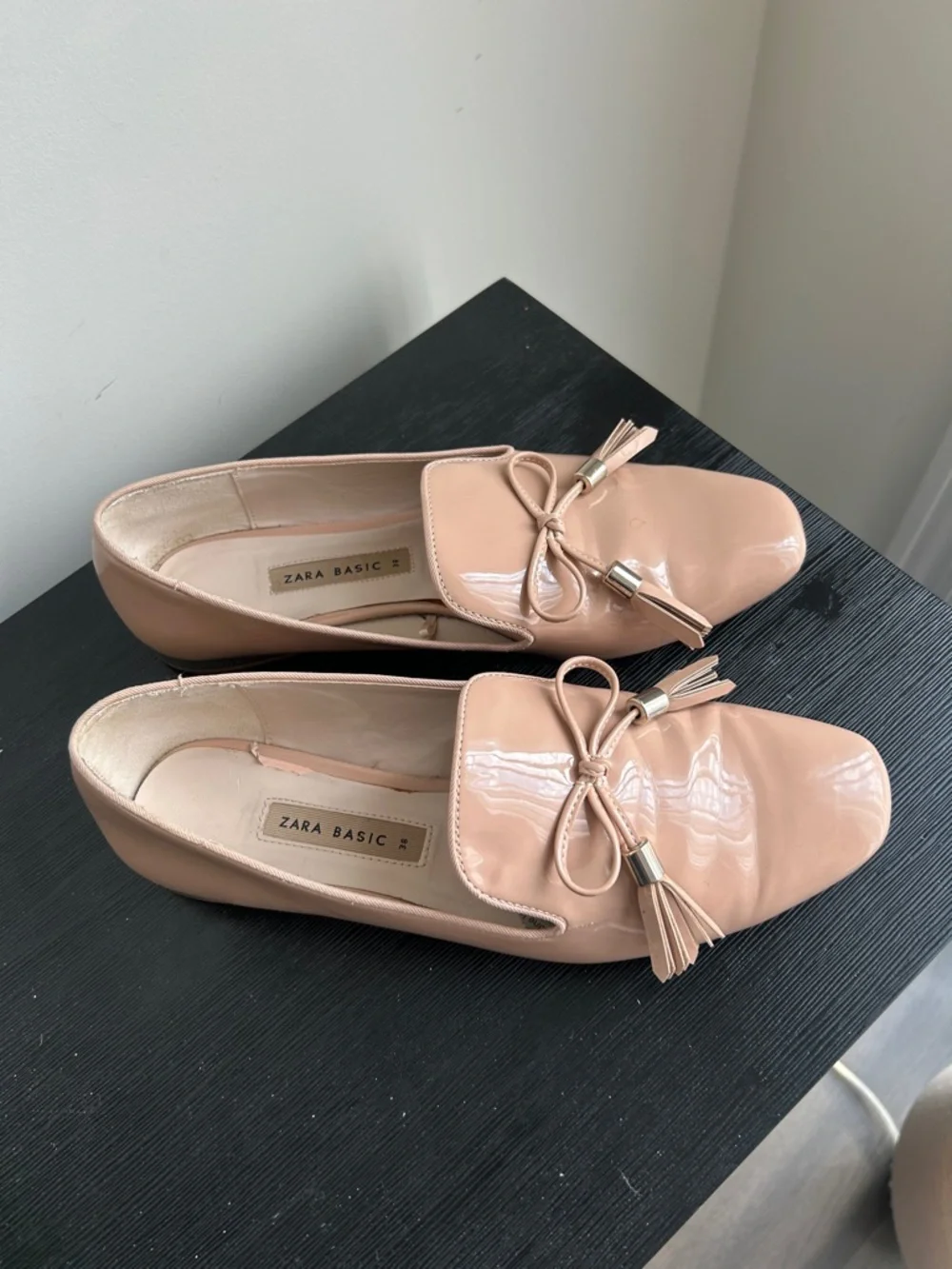 Zara Basic Nude Flats Gold Accent Heel Bow Size 38 - Picture 5 of 16